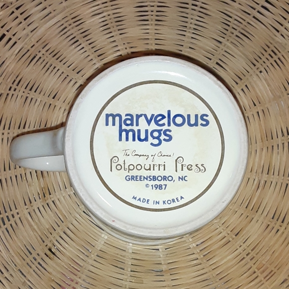 Marvelous Mugs Floral Wreath Mug - Picture 3 of 3